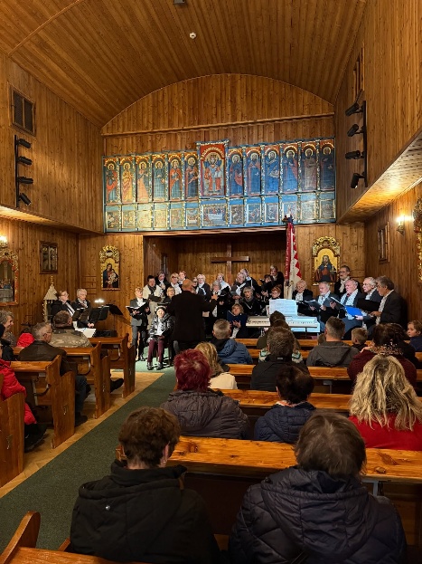 Může jít o obrázek dav, bazilika Neposkvrněného početí Panny Marie a text